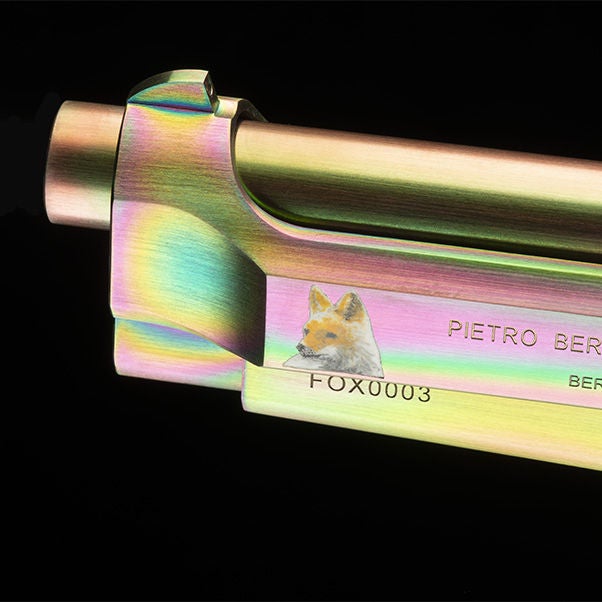 レア★INFINITA サドル ピンク　グラフィックデザイン　デッドストック 92 Fusion FOX: careful design study aimed at creating the perfect